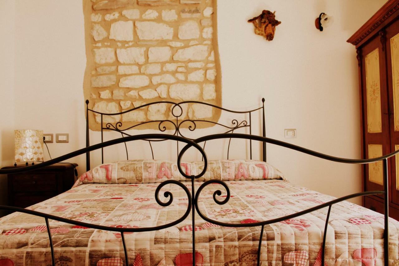 Casa Vacanze L'Arco Di Fondarca Cagli Ngoại thất bức ảnh